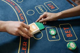 meoh platform dashboard showing live-dealer tables and sportsbook markets on mobile and desktop